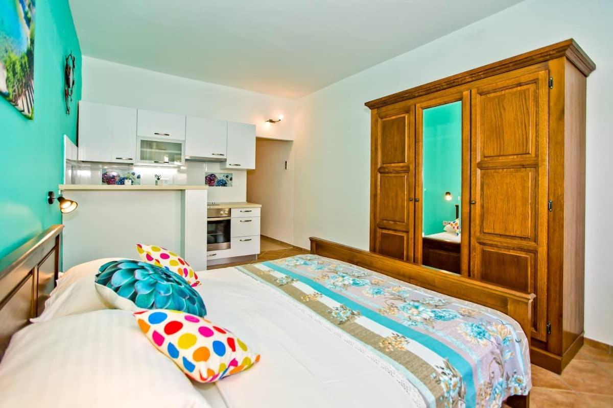 Villa Mateljan Zastražišće Dış mekan fotoğraf