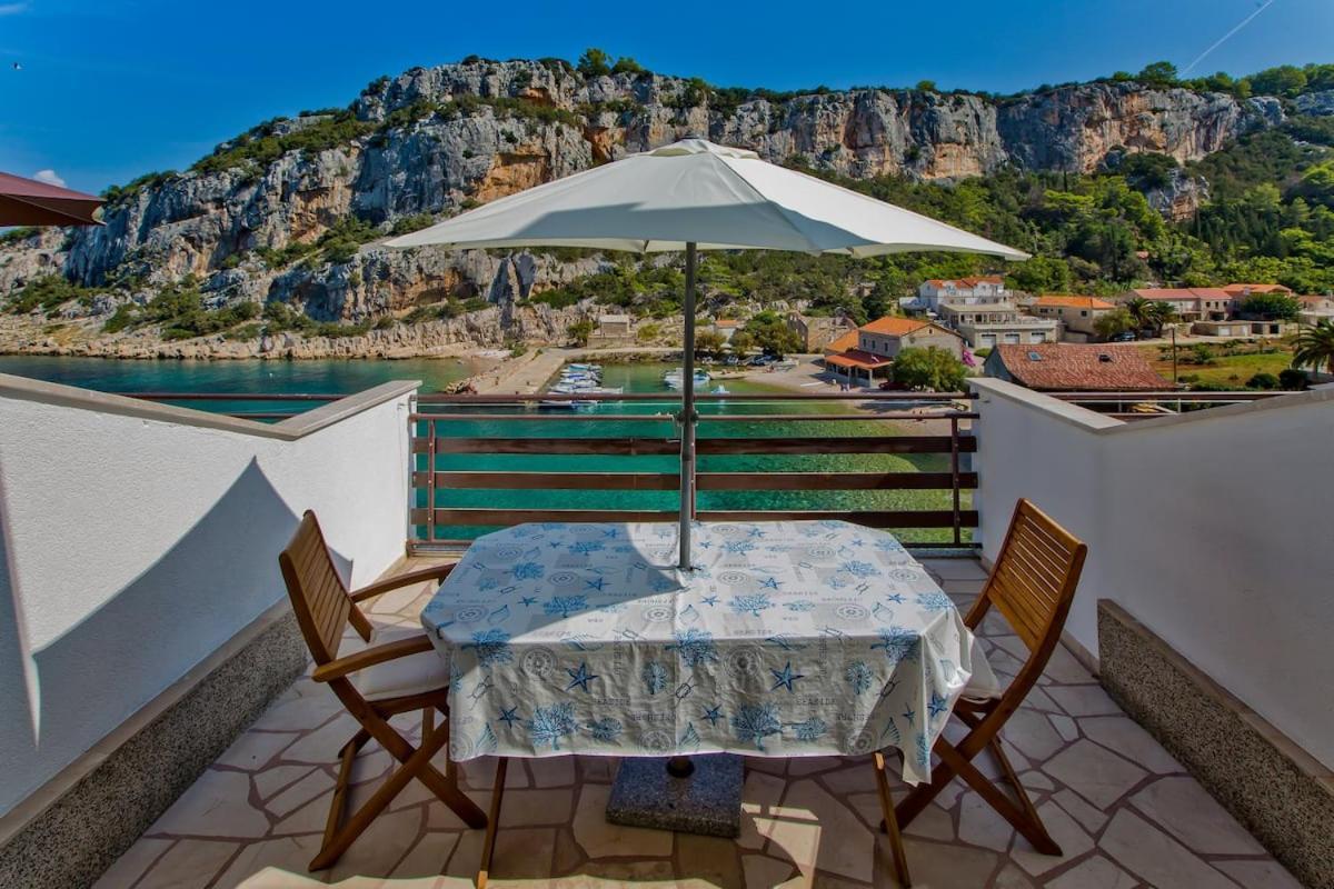 Villa Mateljan Zastražišće Dış mekan fotoğraf