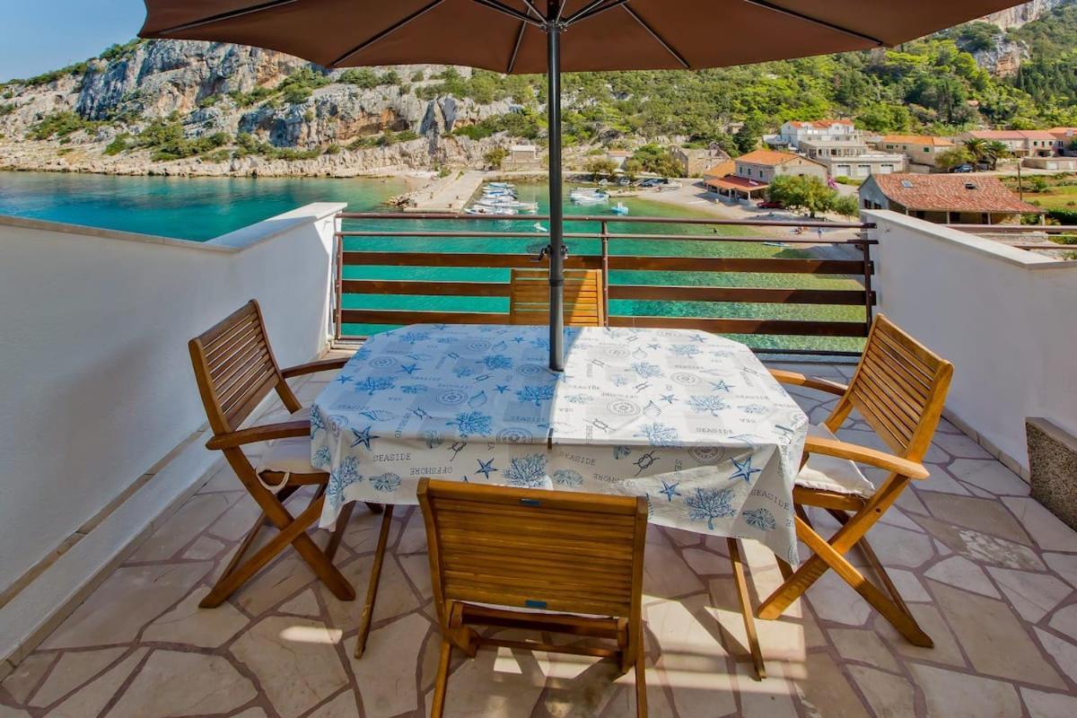 Villa Mateljan Zastražišće Dış mekan fotoğraf