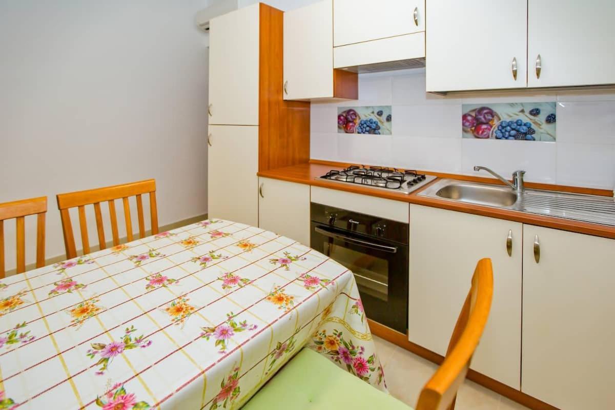 Villa Mateljan Zastražišće Dış mekan fotoğraf