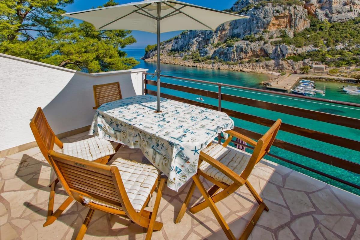 Villa Mateljan Zastražišće Dış mekan fotoğraf