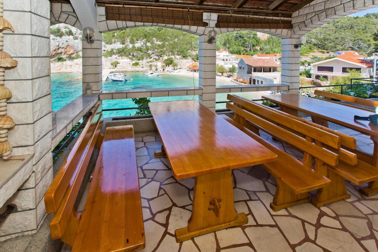 Villa Mateljan Zastražišće Dış mekan fotoğraf