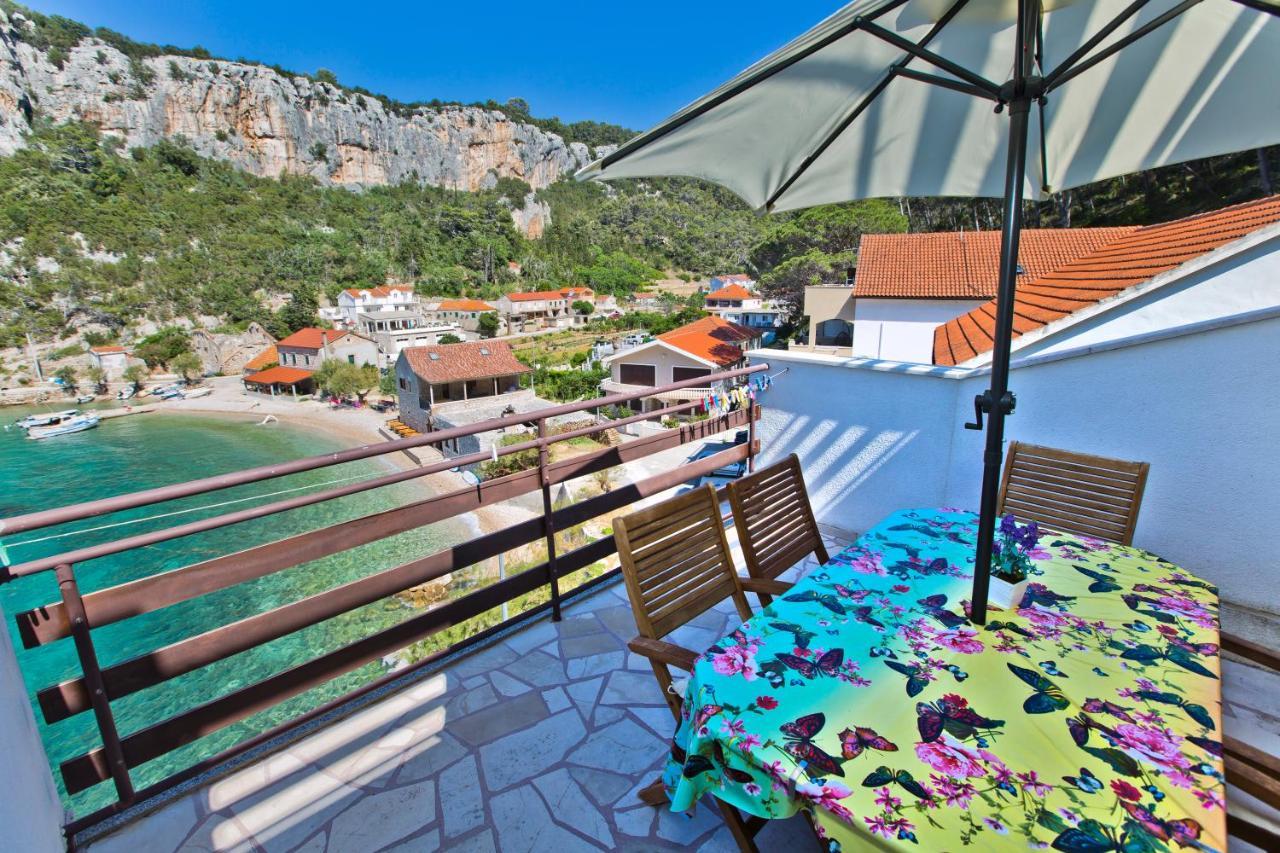 Villa Mateljan Zastražišće Dış mekan fotoğraf