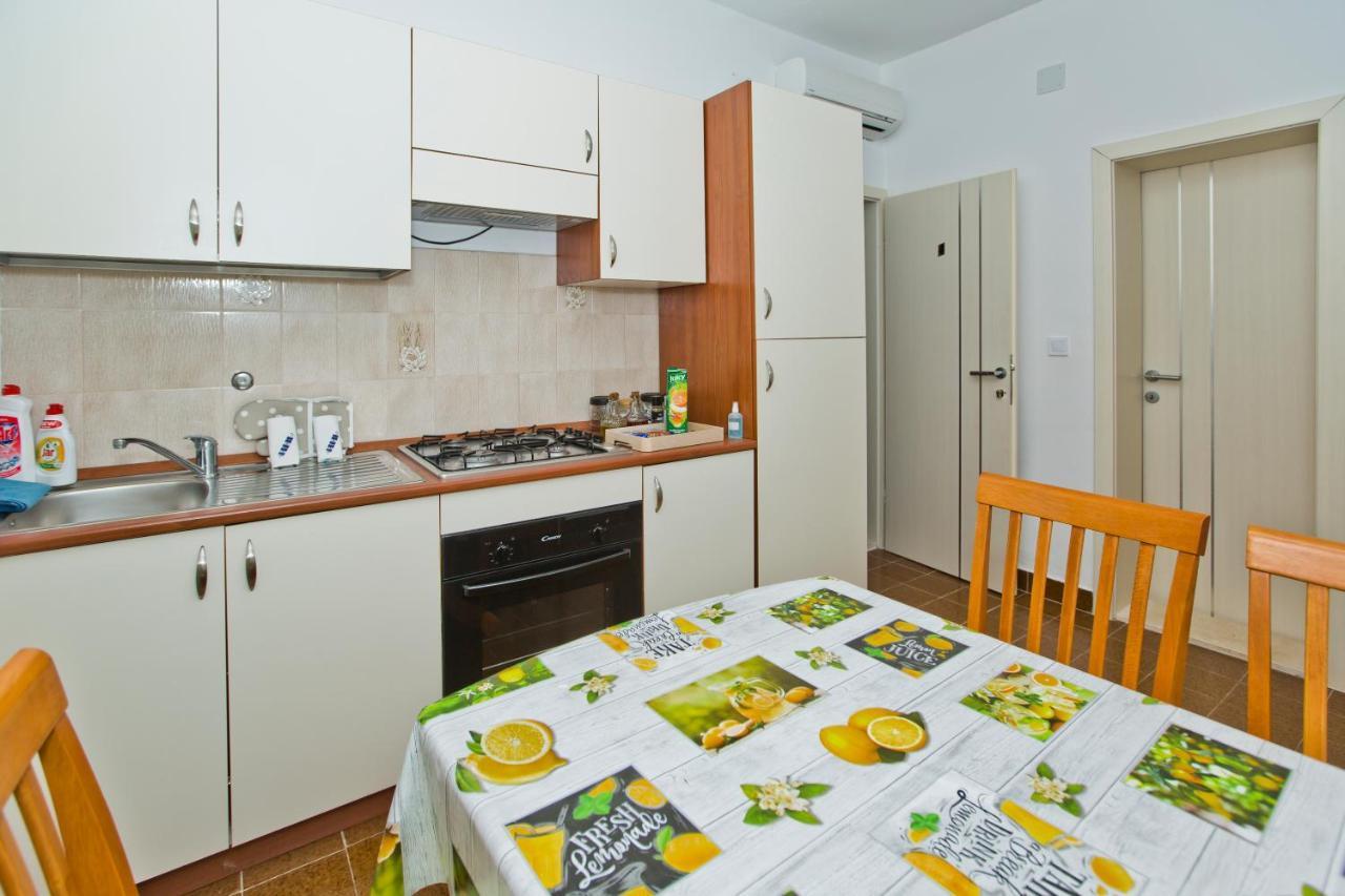 Villa Mateljan Zastražišće Dış mekan fotoğraf