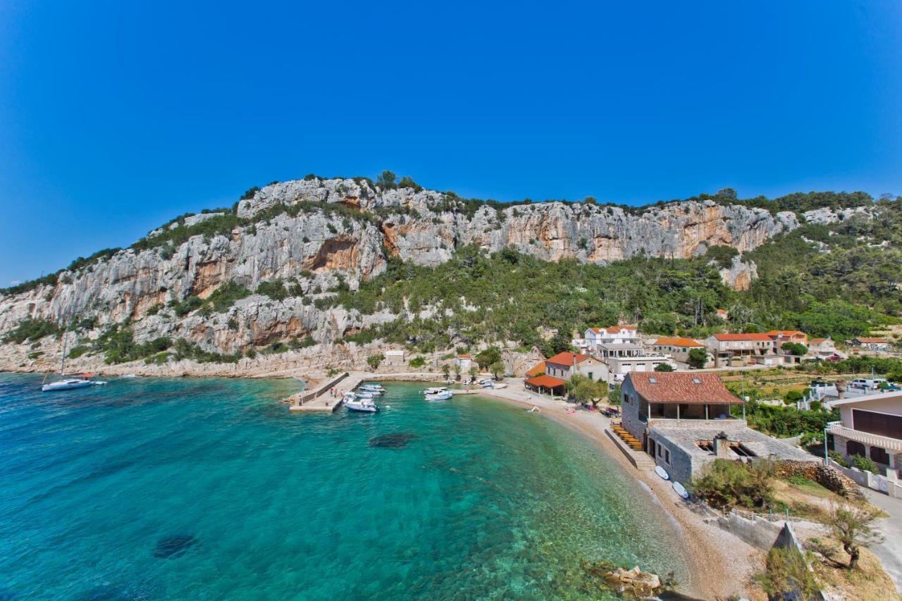 Villa Mateljan Zastražišće Dış mekan fotoğraf